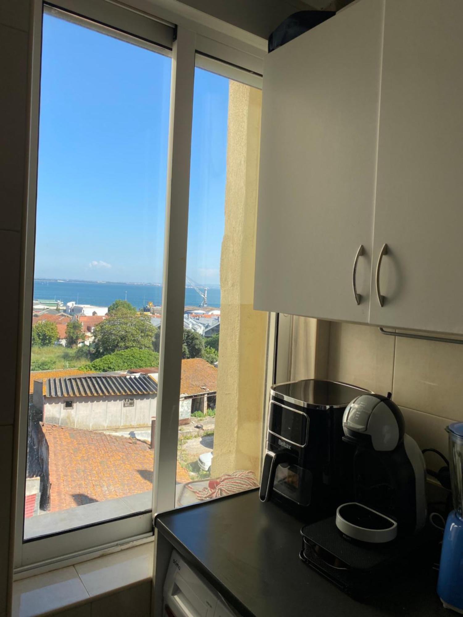 Appartamento Quarto Mirante Do Tejo Lisbona Esterno foto